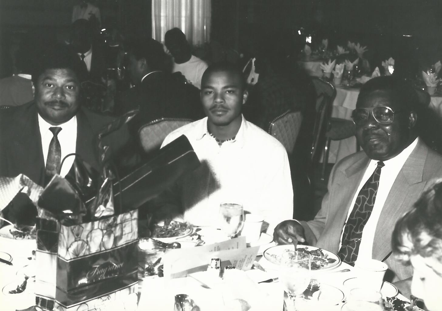 TieOneOn1992_004.jpg