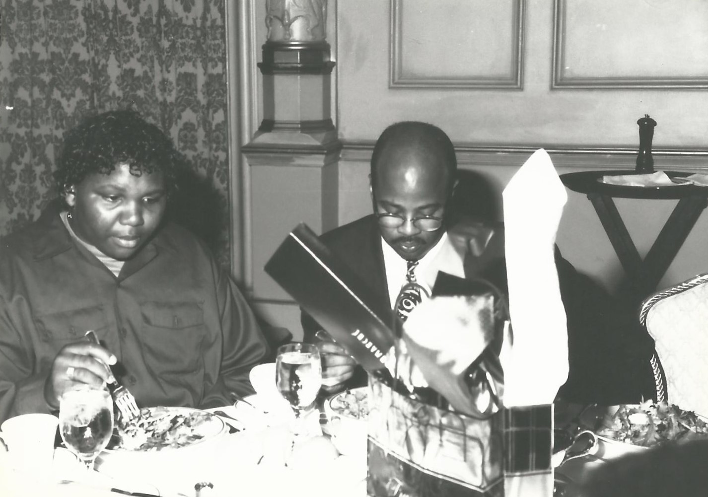 TieOneOn1992_006.jpg