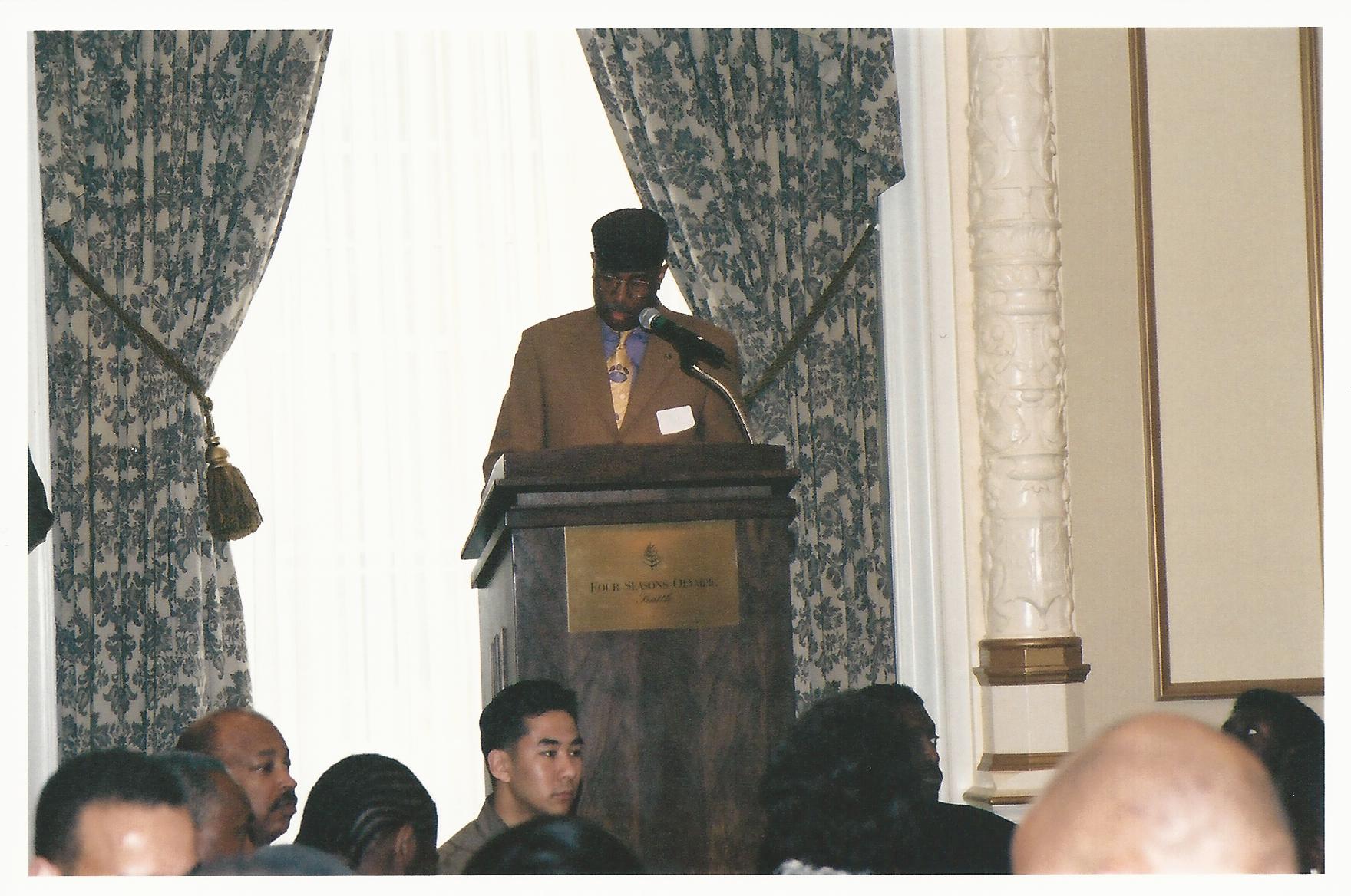 TieOneOn2002_0007.jpg
