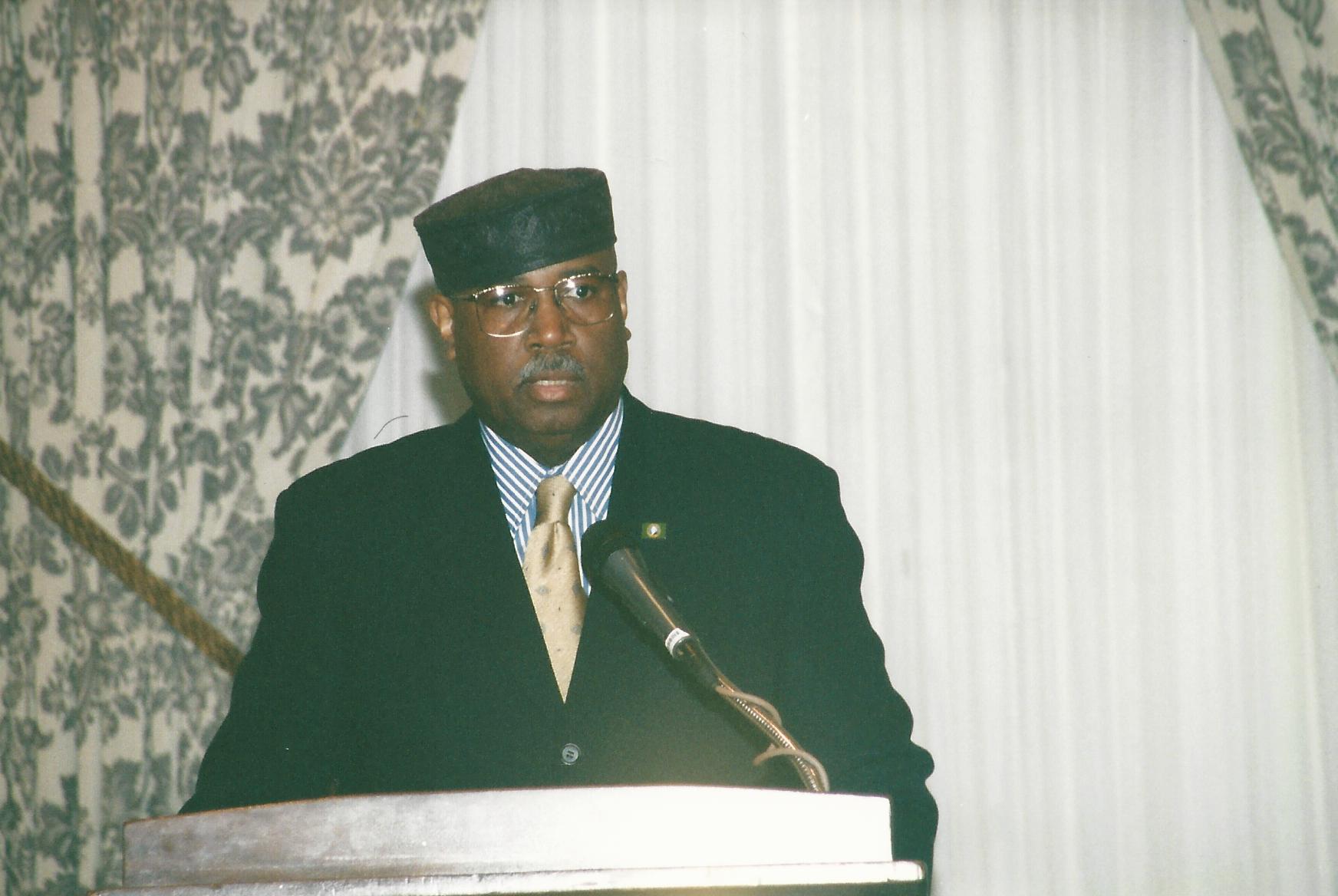 TieOneOn2003_0040.jpg